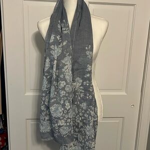 Talbots Lightweight Gray Ivory Blue Floral Scarf